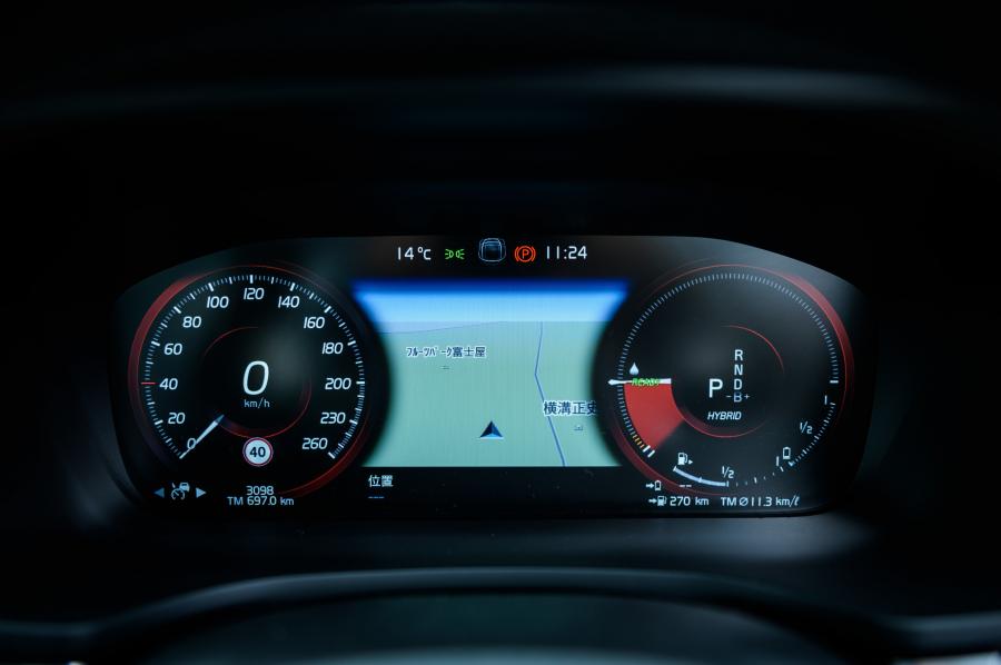 Панель приборов Volvo S60 T8 Polestar Engineered 2019 года  (JP) (фото 13 из 21)